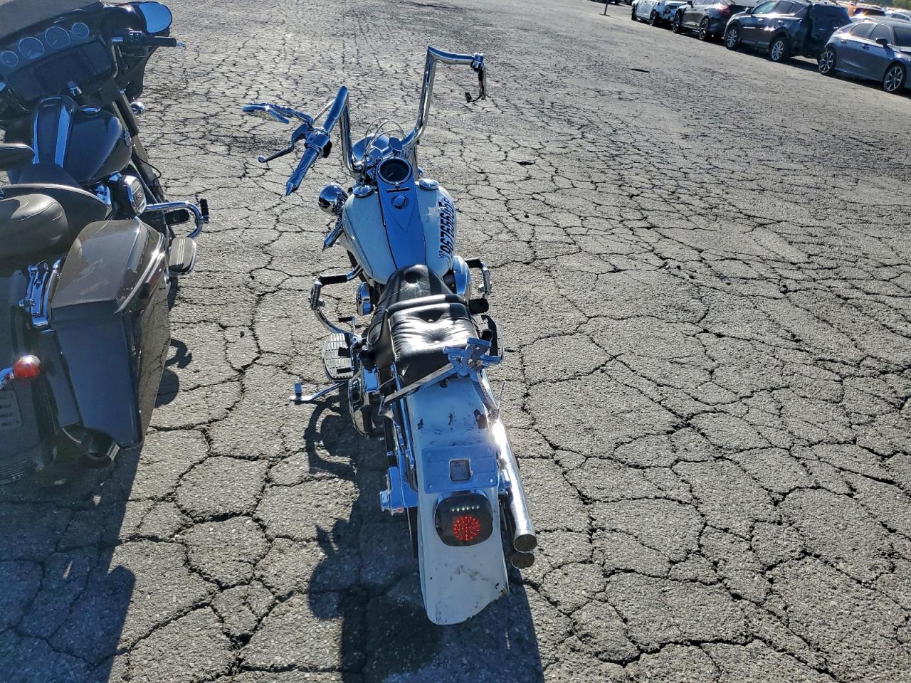 Harley-Davidson Fl Image 5