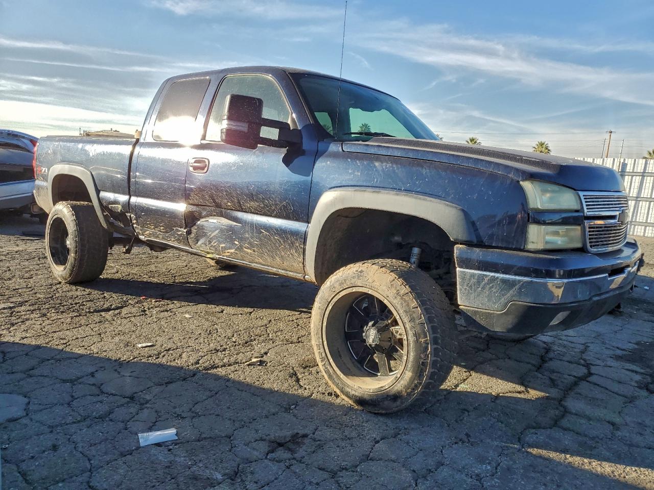 Chevrolet Silverado K1500 Image 8