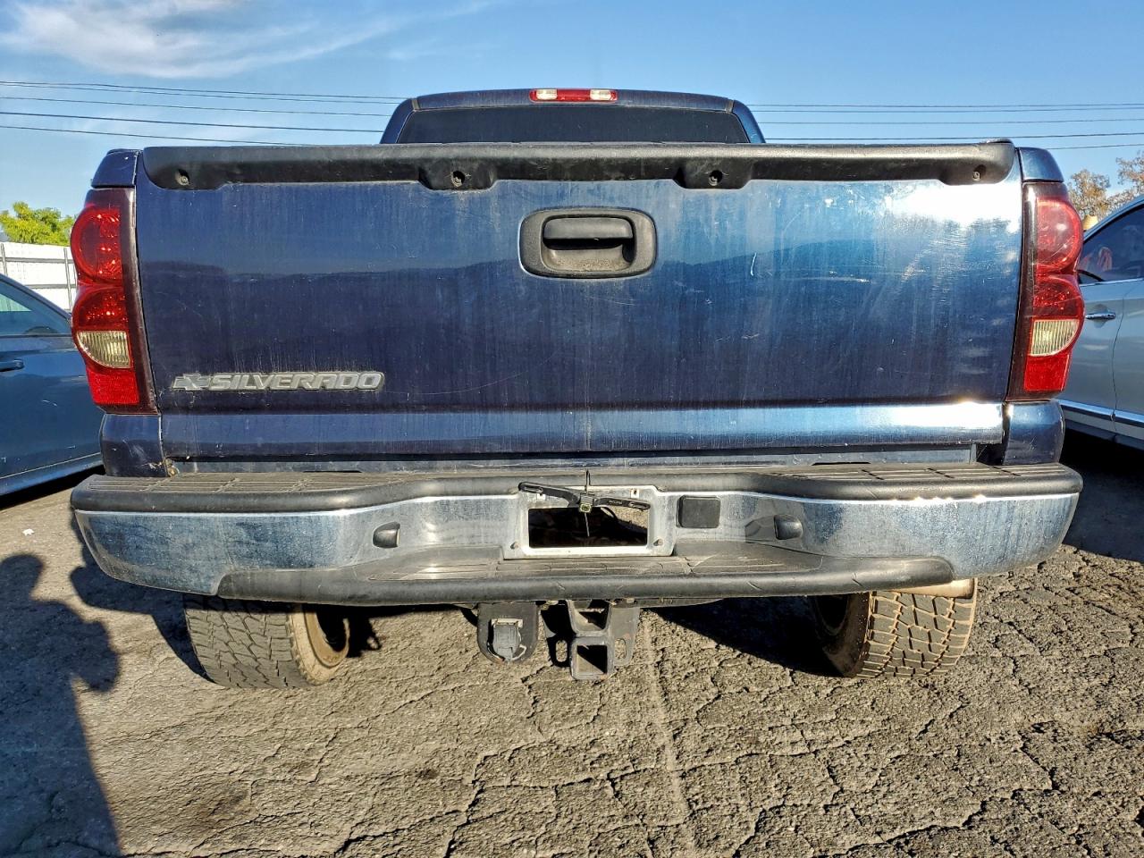 Chevrolet Silverado K1500 Image 7