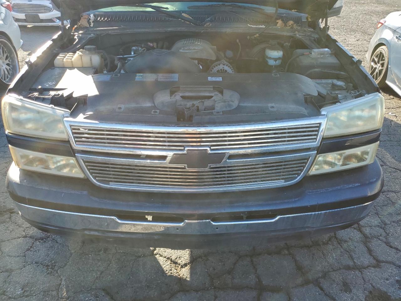 Chevrolet Silverado K1500 Image 9