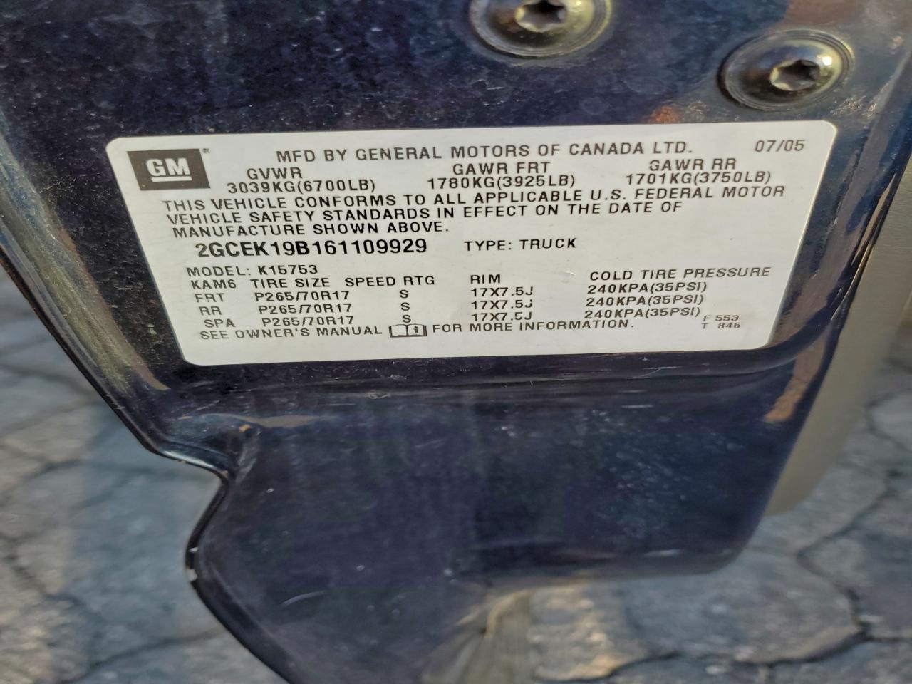 Chevrolet Silverado K1500 Image 12