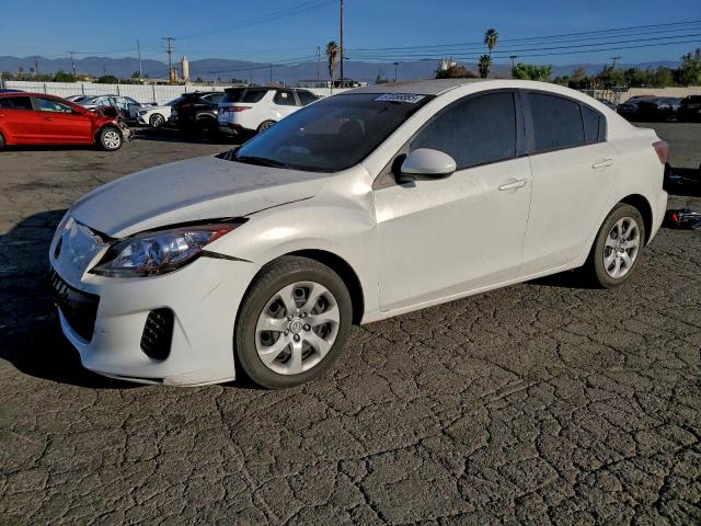  Salvage Mazda 3