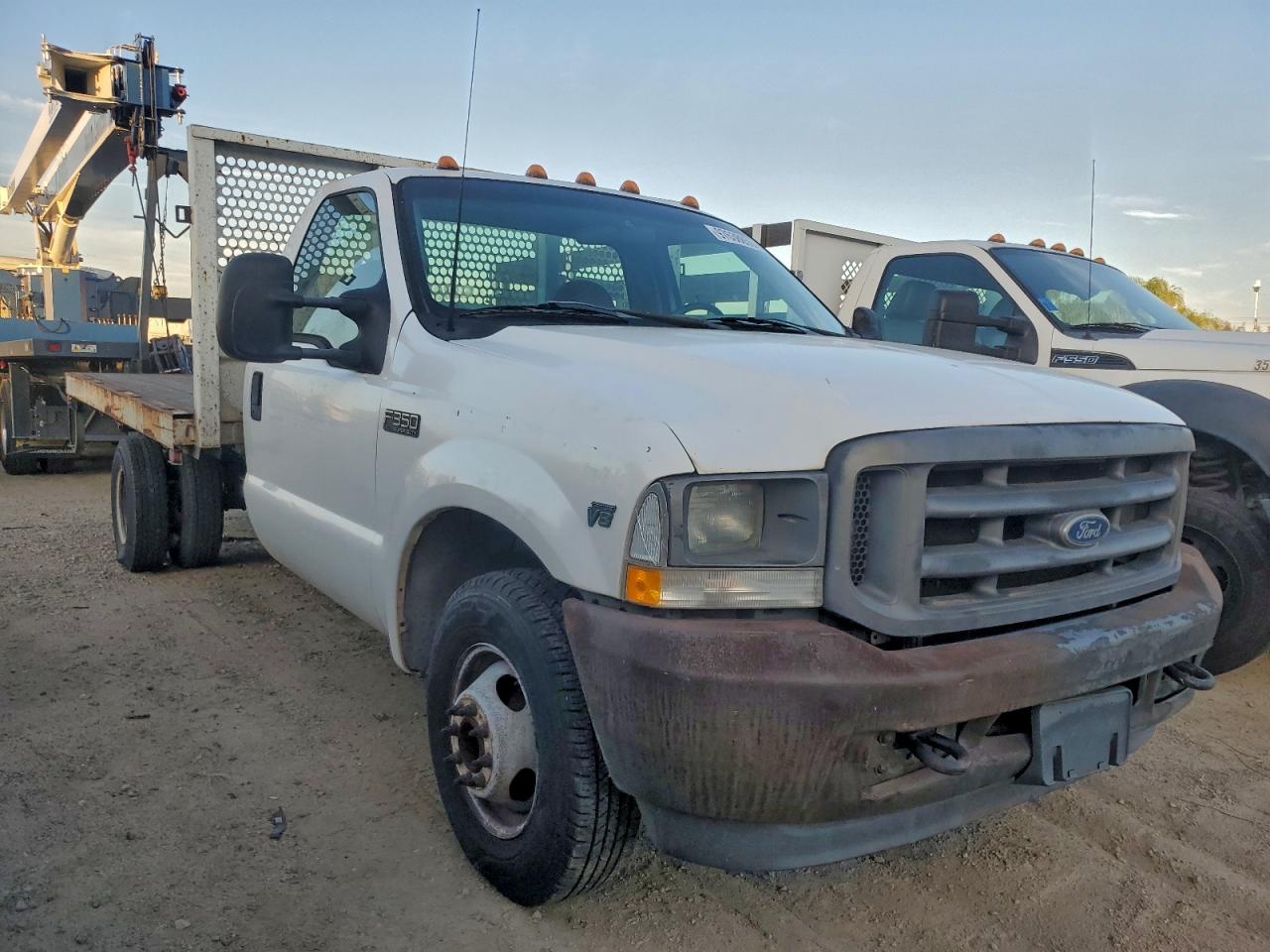 Ford F-350 Super Duty Image 4
