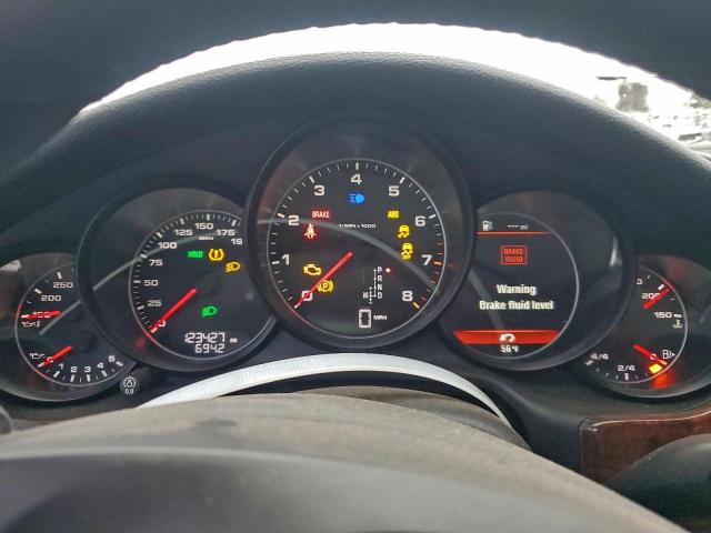 Porsche Panamera 2 Image 12