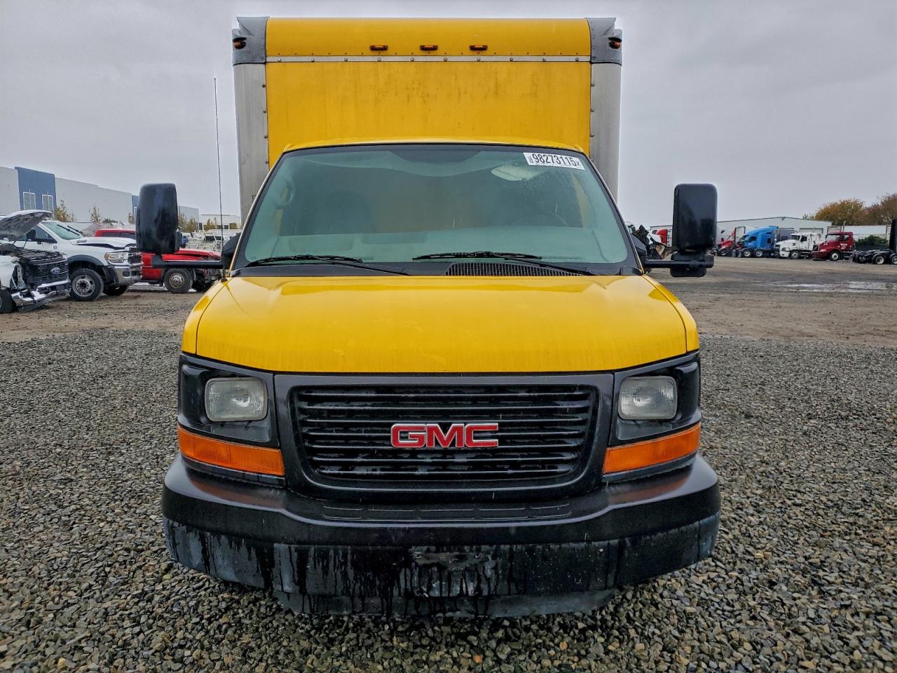 GMC Savana Cutaway G3500 Image 5