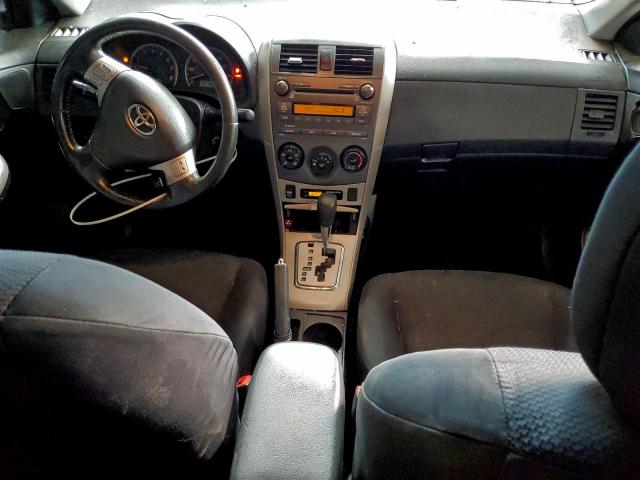 Toyota Corolla Base Image 9