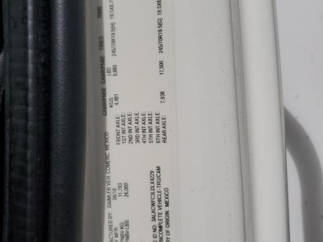 Freightliner M2 106 Medium Duty Image 6