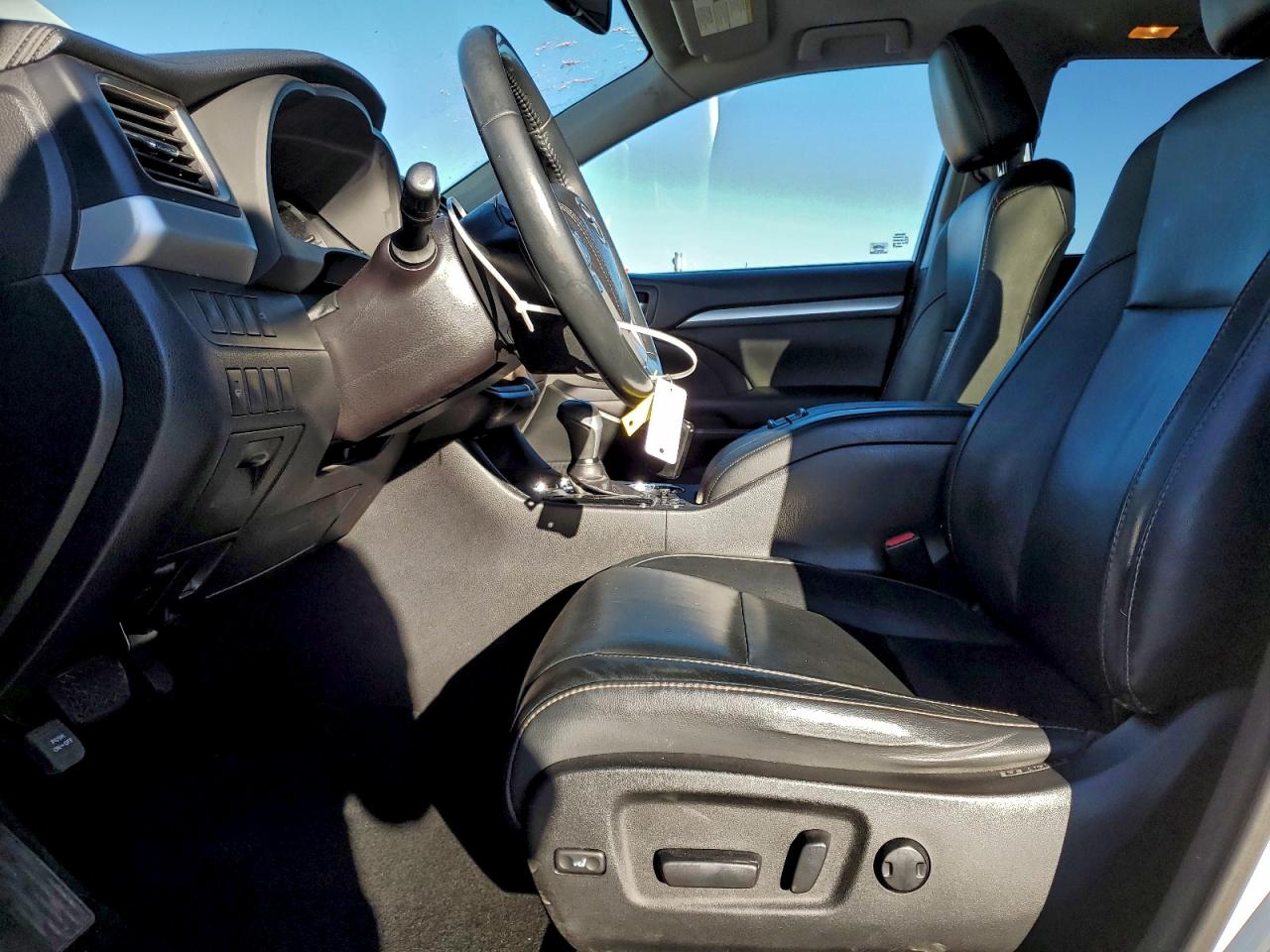 Toyota Highlander Xle Image 3