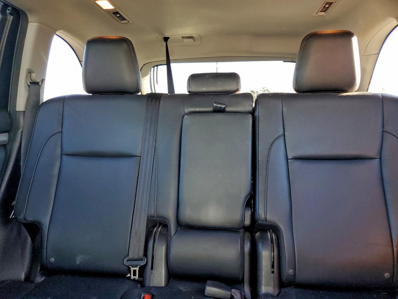 Toyota Highlander Xle Image 13