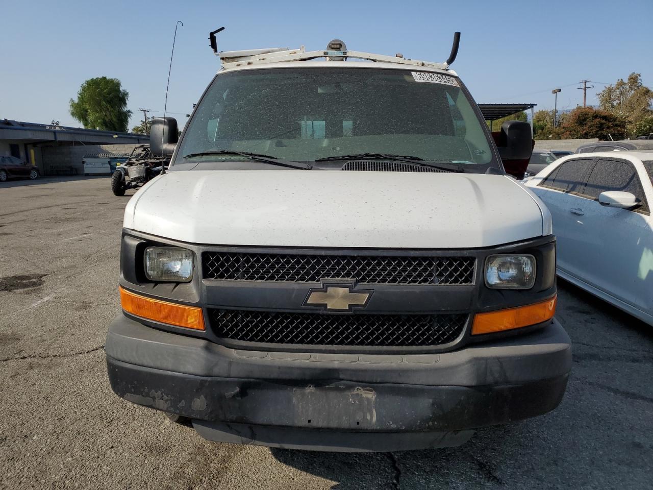 Chevrolet Express Image 5