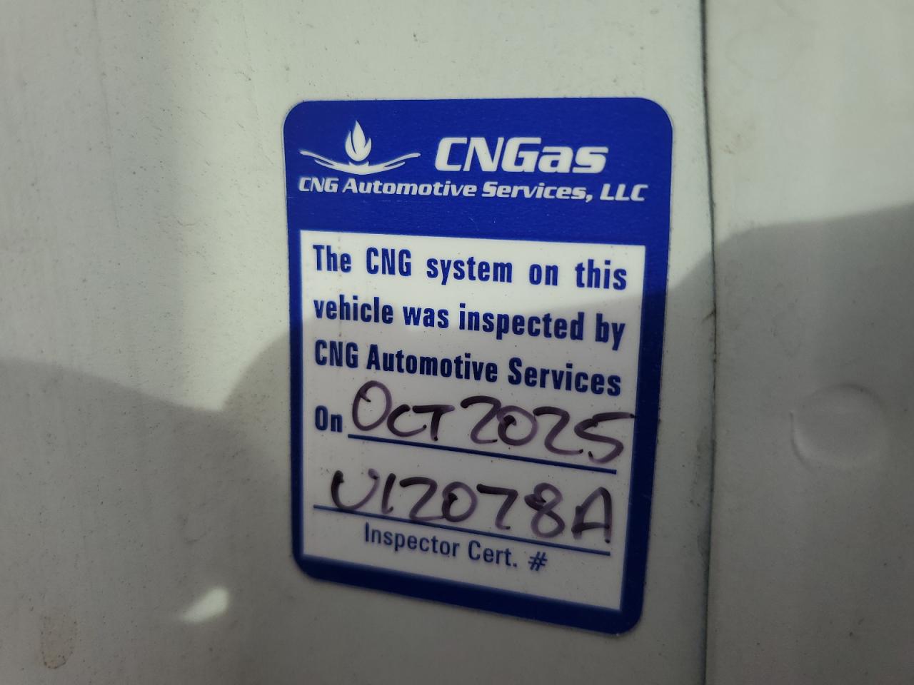 Chevrolet Express Image 11