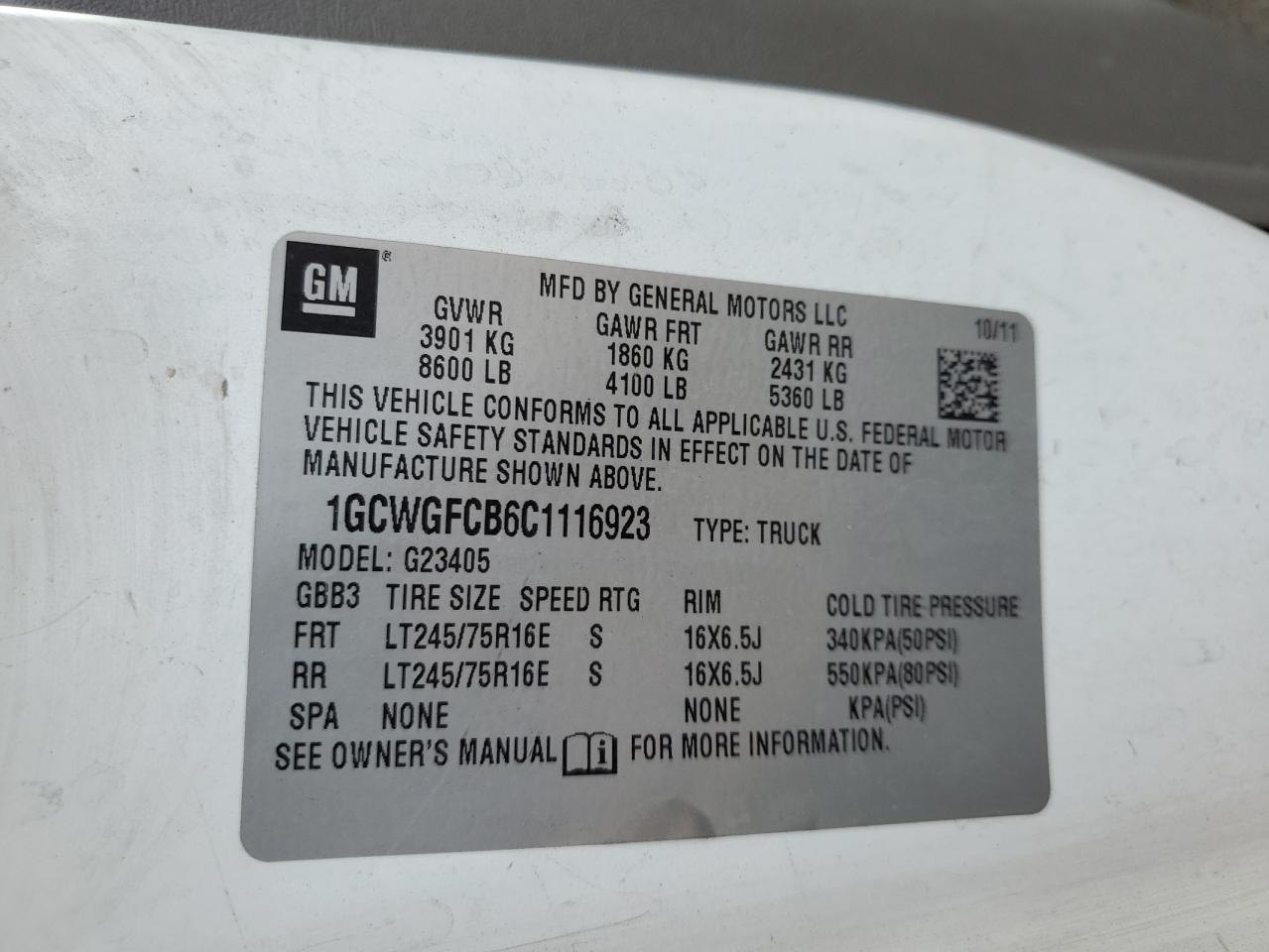 Chevrolet Express Image 14