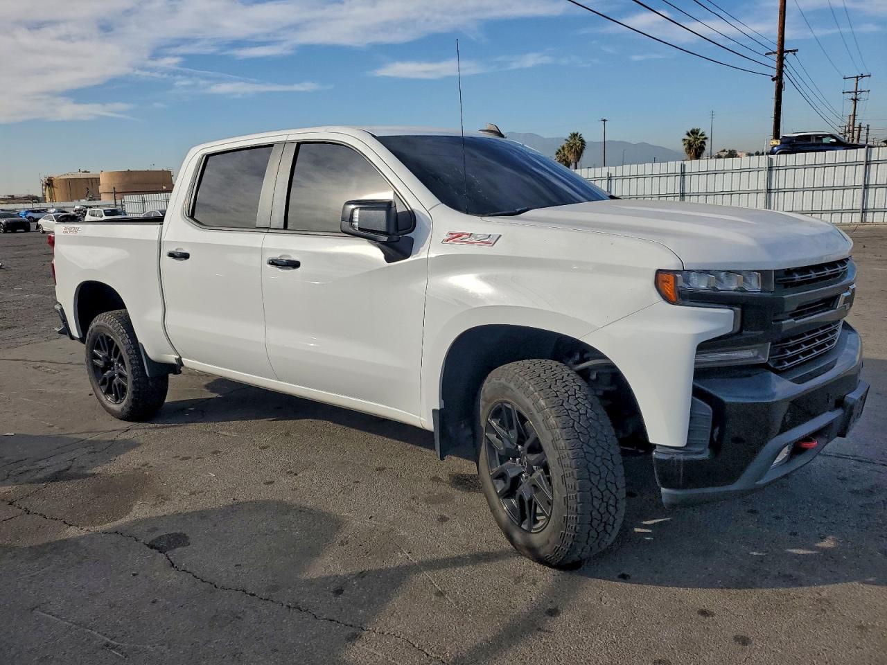 Chevrolet Silverado K1500 Lt Trail Boss Image 2