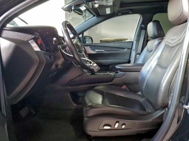 Cadillac XT5 Premium Luxury Image 9