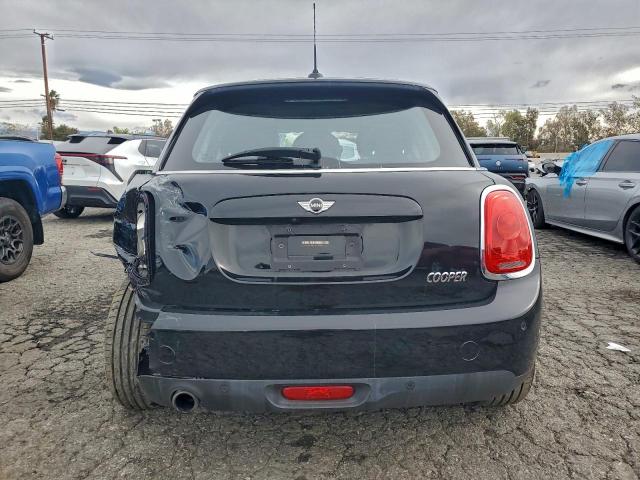 MINI Cooper Image 9