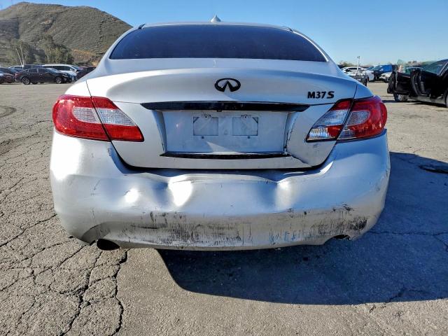INFINITI M37 Image 8