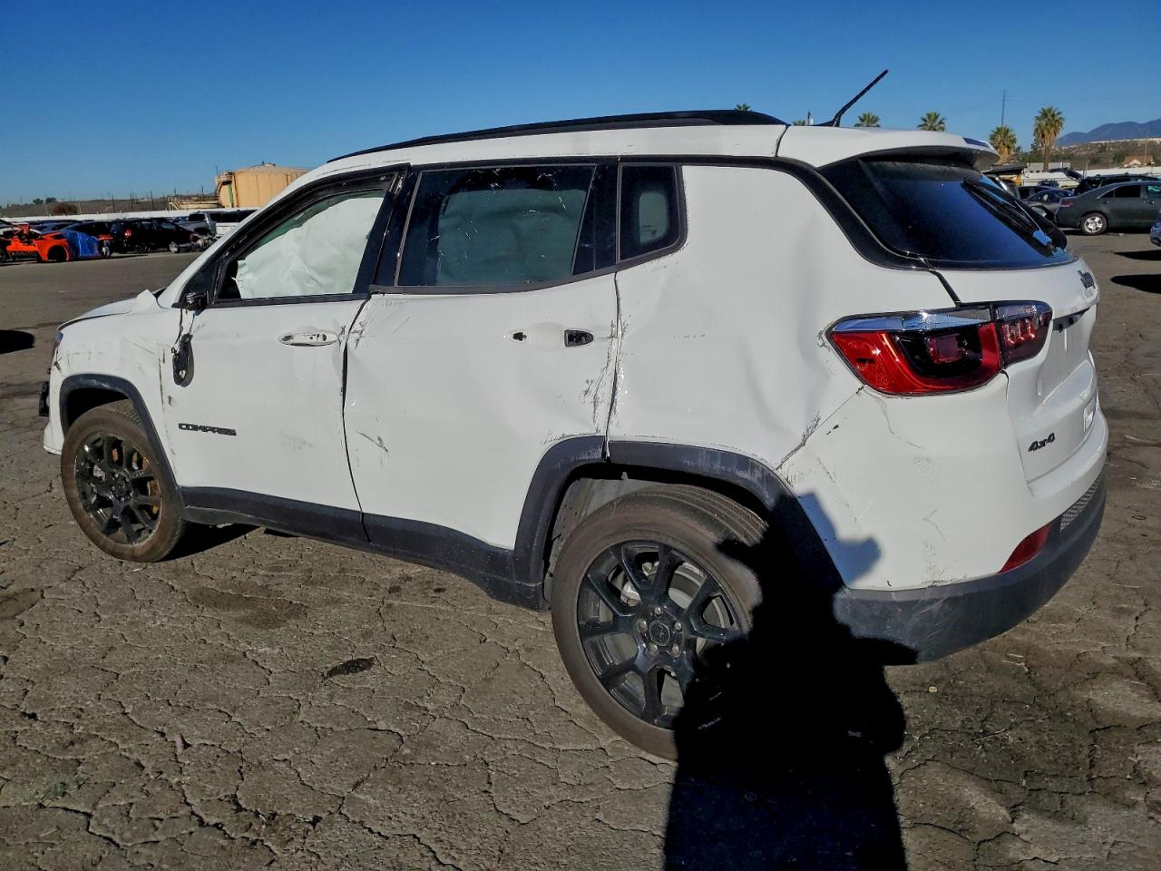 Jeep Compass Latitude Image 2