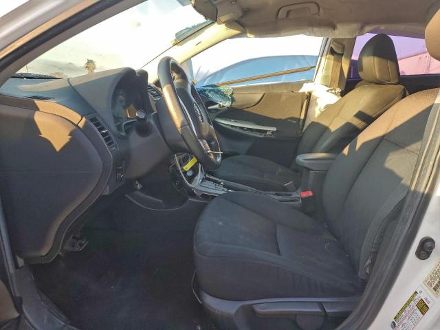 Toyota Corolla Base Image 7