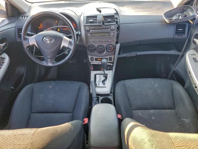 Toyota Corolla Base Image 11