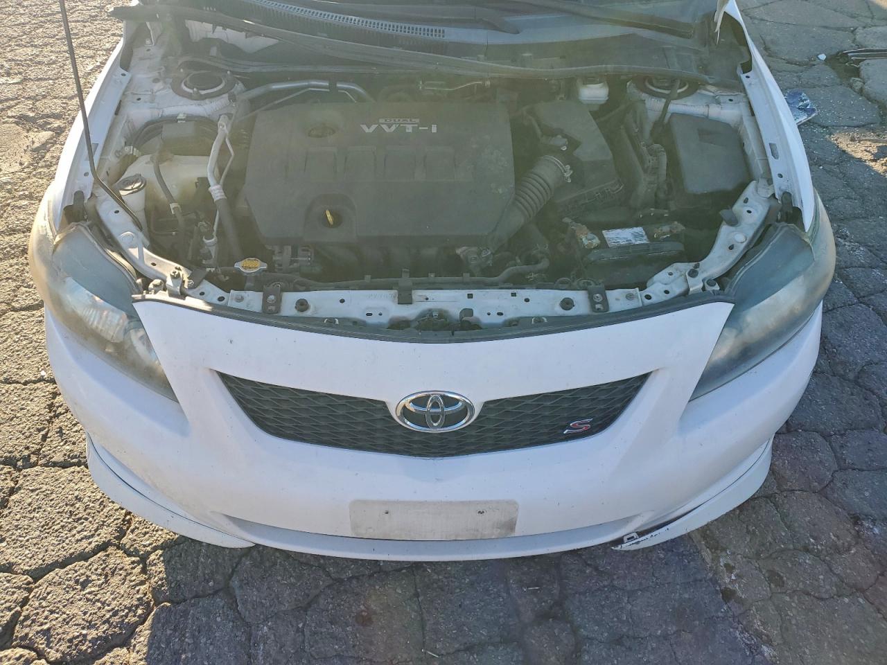 Toyota Corolla Base Image 5