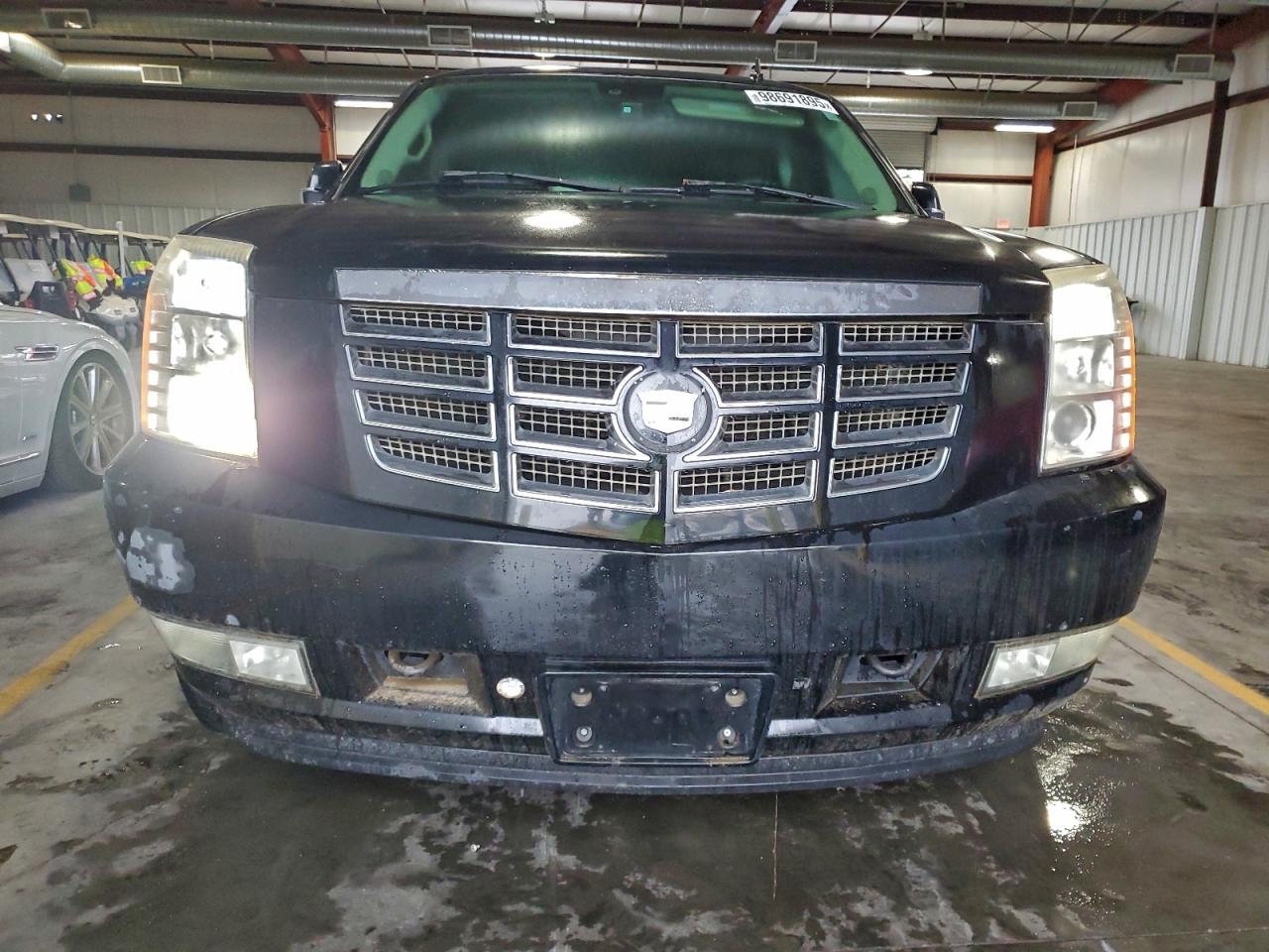 Cadillac Escalade Luxury Image 5