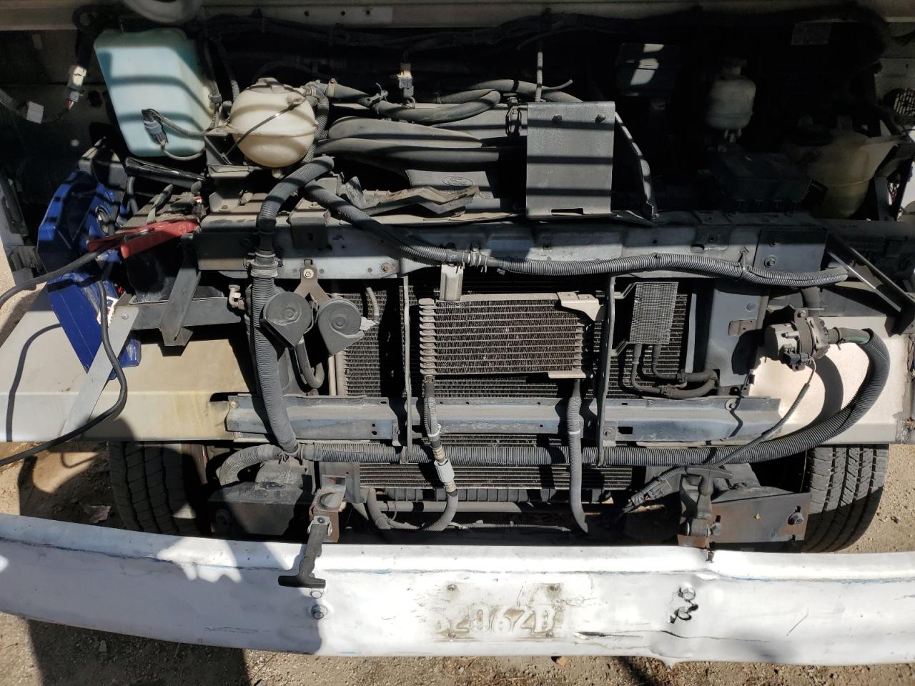Ford Econoline E450 Super Duty Commercial Stripped Chassis Image 8