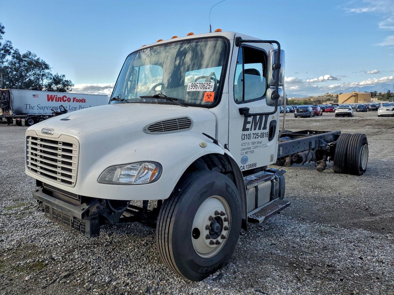 Freightliner M2 106 Medium Duty Image 3