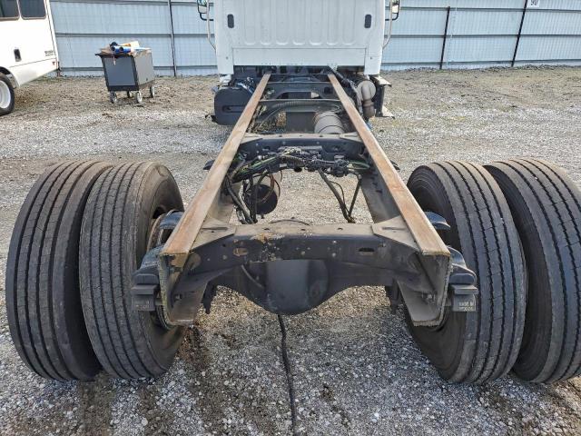 Freightliner M2 106 Medium Duty Image 7