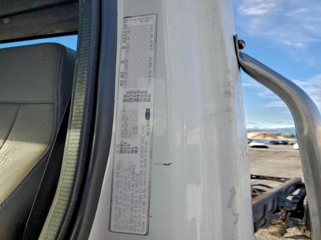 Freightliner M2 106 Medium Duty Image 9