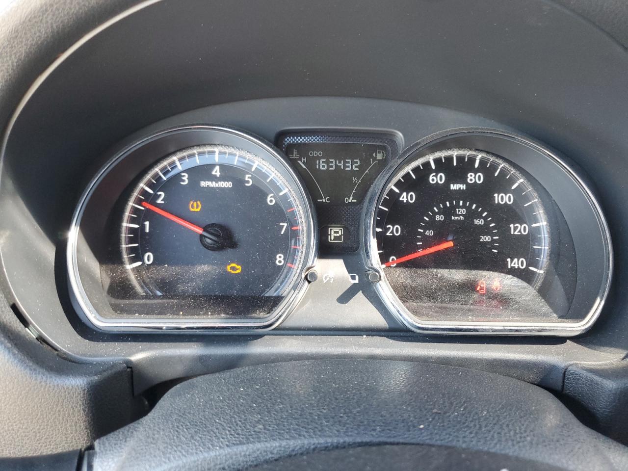 Nissan Versa S Image 12