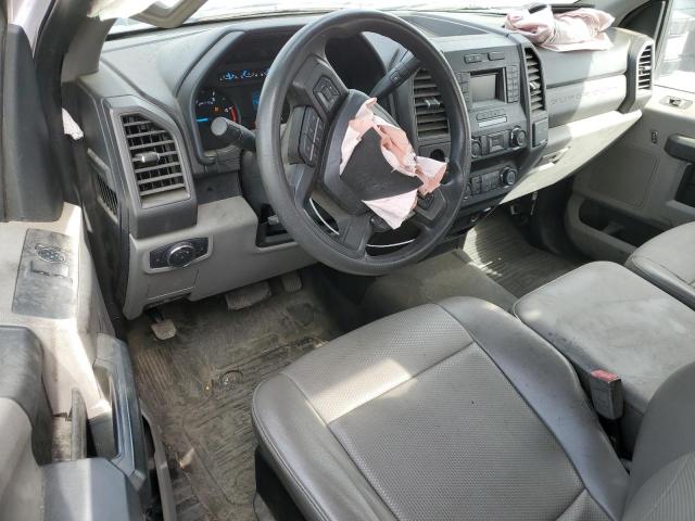 Ford F-550 Super Duty Image 4