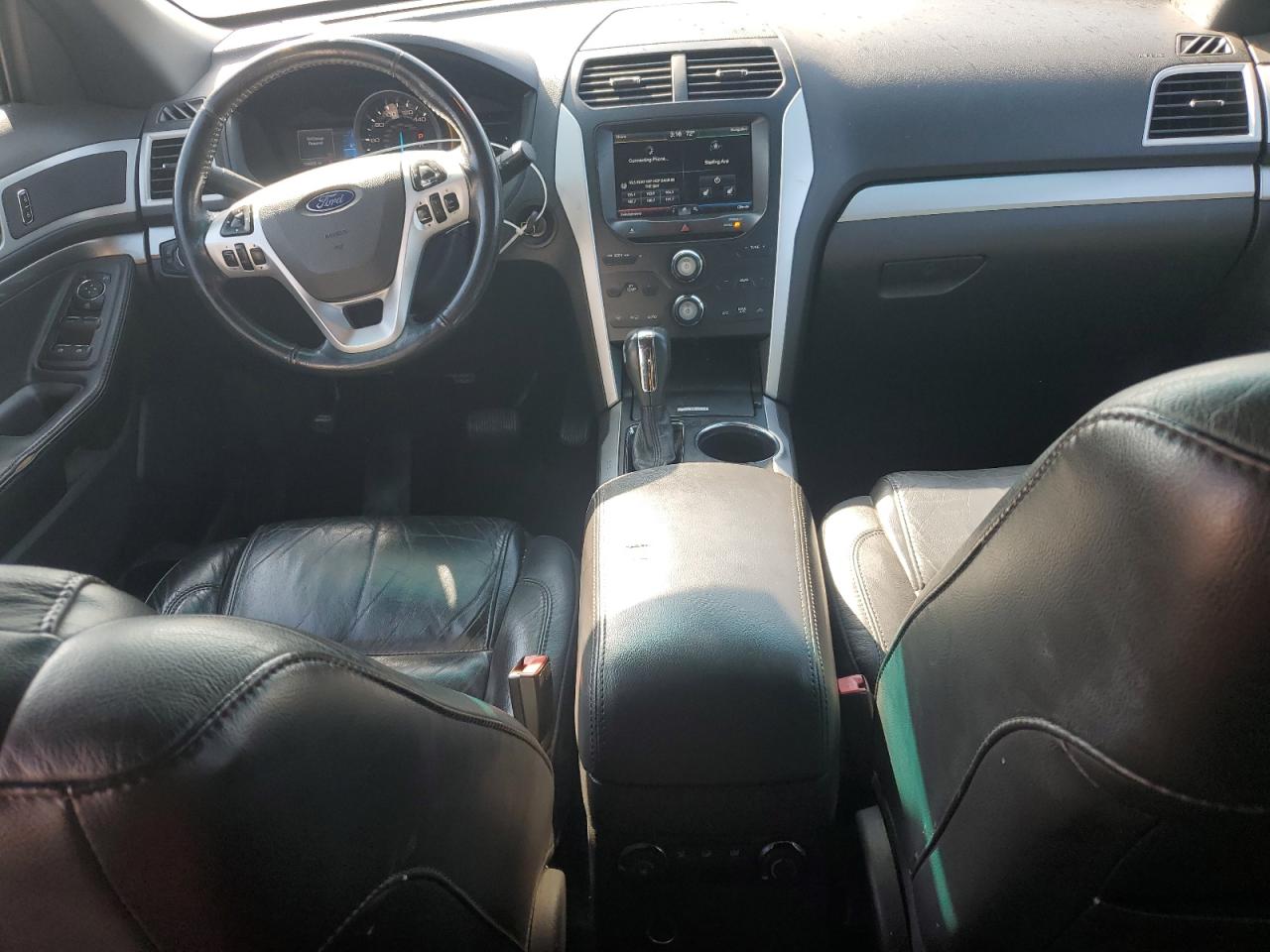 Ford Explorer Xlt Image 9