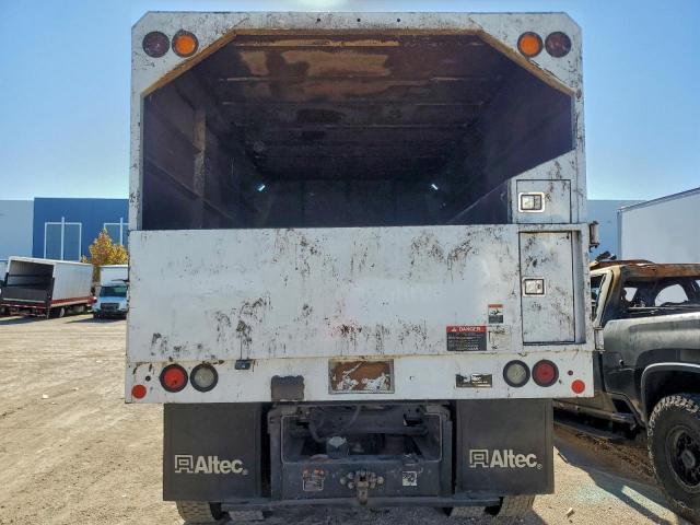 Ford F-750 Super Duty Image 4