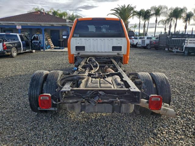 Ford F-550 Super Duty Image 12