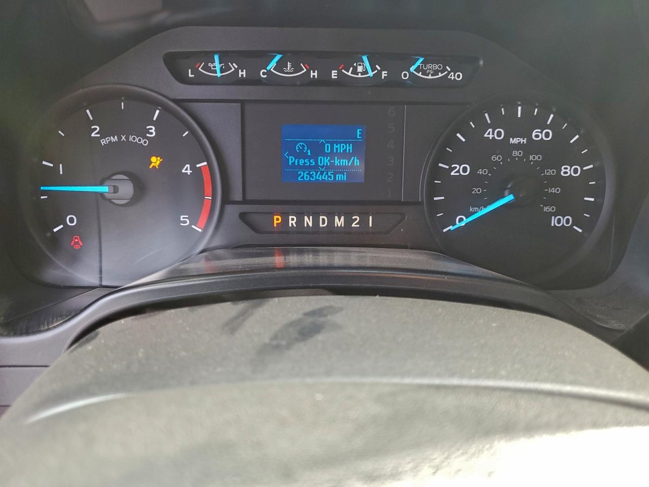 Ford F-550 Super Duty Image 8