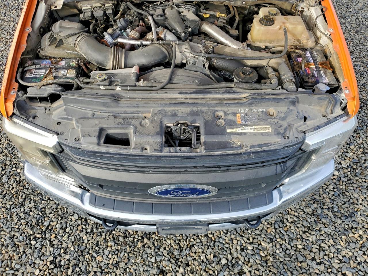 Ford F-550 Super Duty Image 10