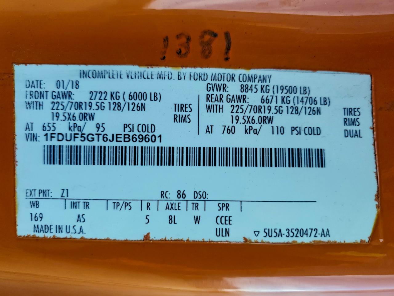 Ford F-550 Super Duty Image 9