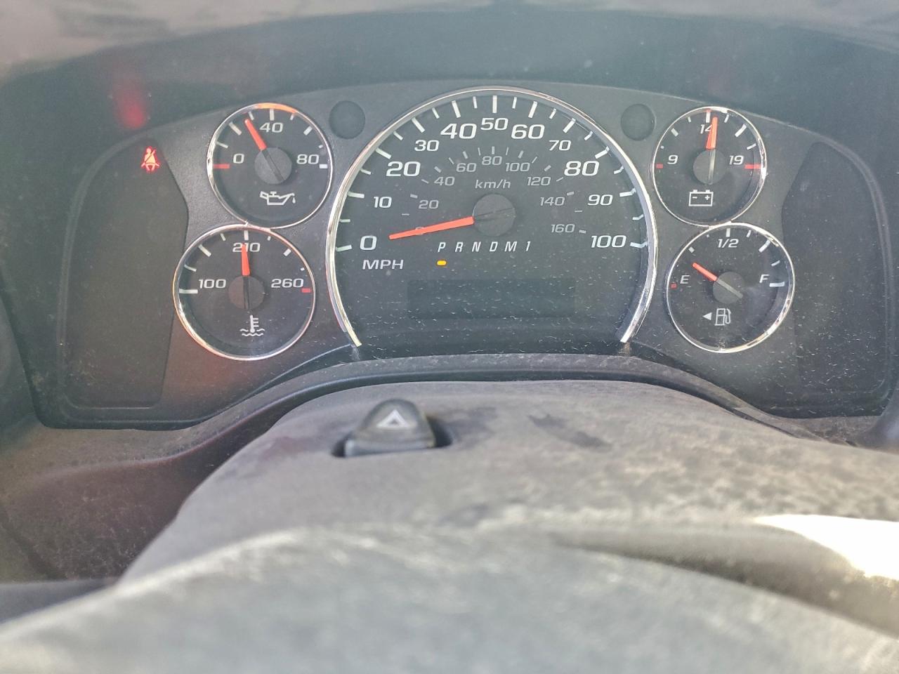 Chevrolet Express Image 11