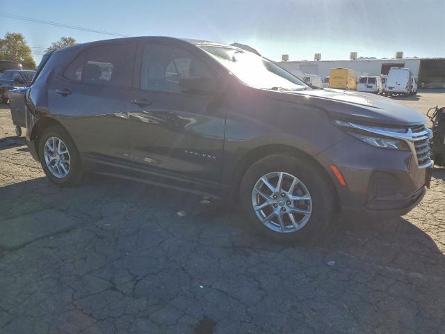 Chevrolet Equinox Ls Image 8