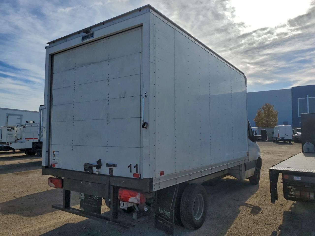 Mercedes-Benz Sprinter 3500/4500 Image 8