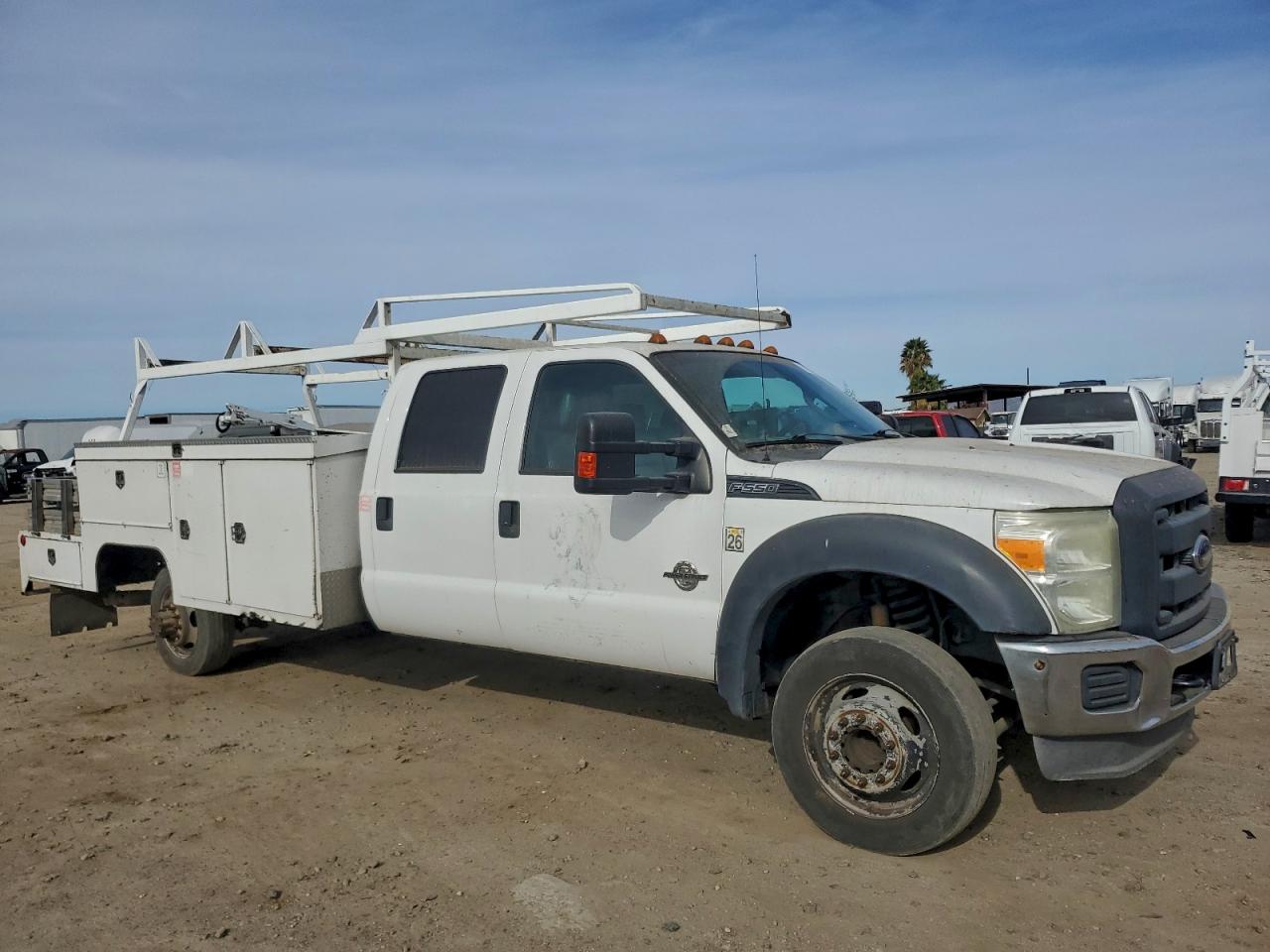 Ford F-550 Super Duty Image 4