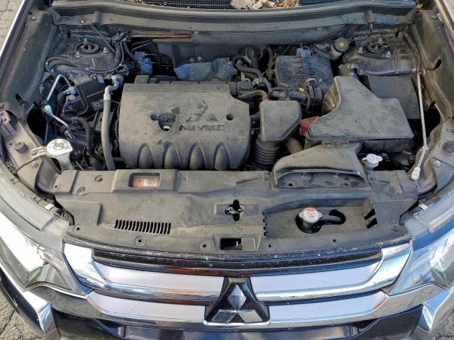 Mitsubishi Outlander Se Image 10