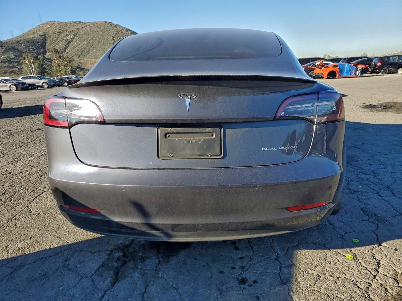 Tesla Model 3 Image 7