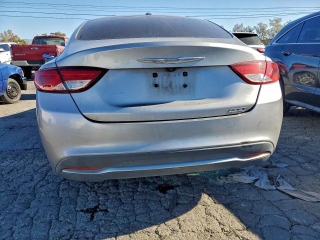 Chrysler 200 Limited Image 6