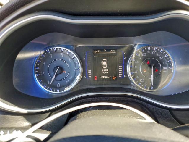 Chrysler 200 Limited Image 7