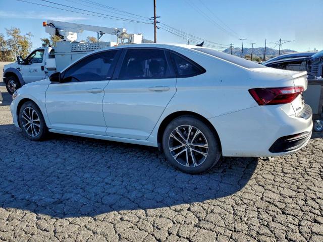 Volkswagen Jetta Sport Image 10