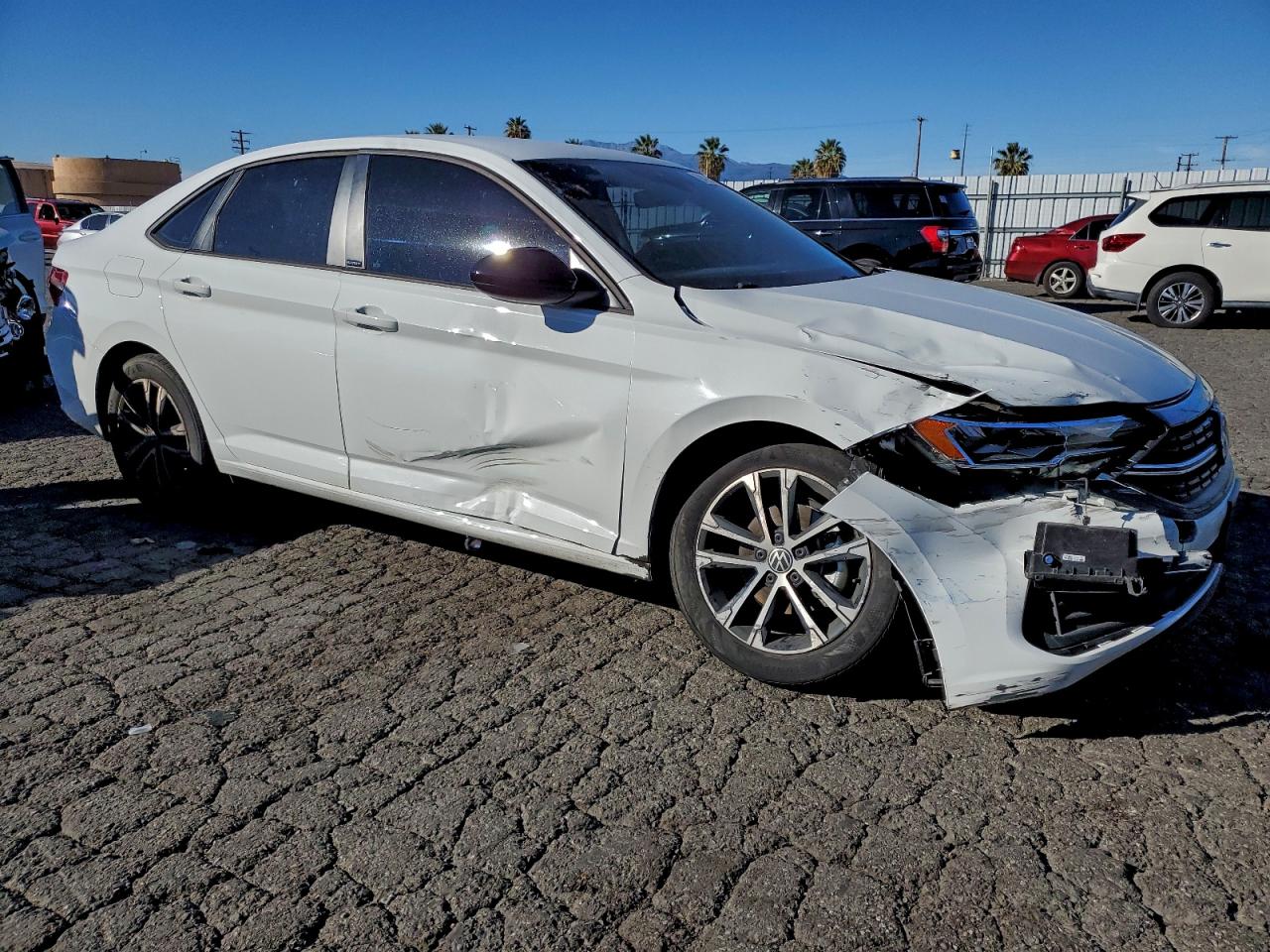 Volkswagen Jetta Sport Image 12