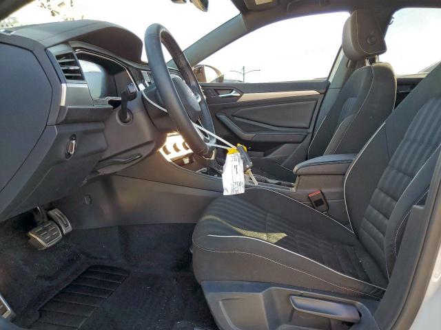 Volkswagen Jetta Sport Image 7