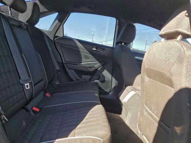 Volkswagen Jetta Sport Image 5