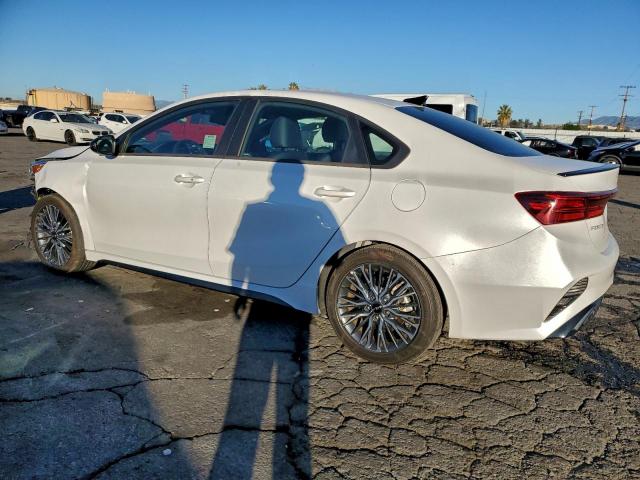 Kia Forte Gt Line Image 2